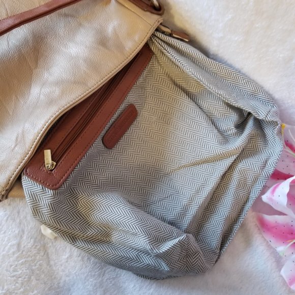 Steve Madden Vegan Leather Expandable Crossbody Satchel Tote - Picture 9 of 16